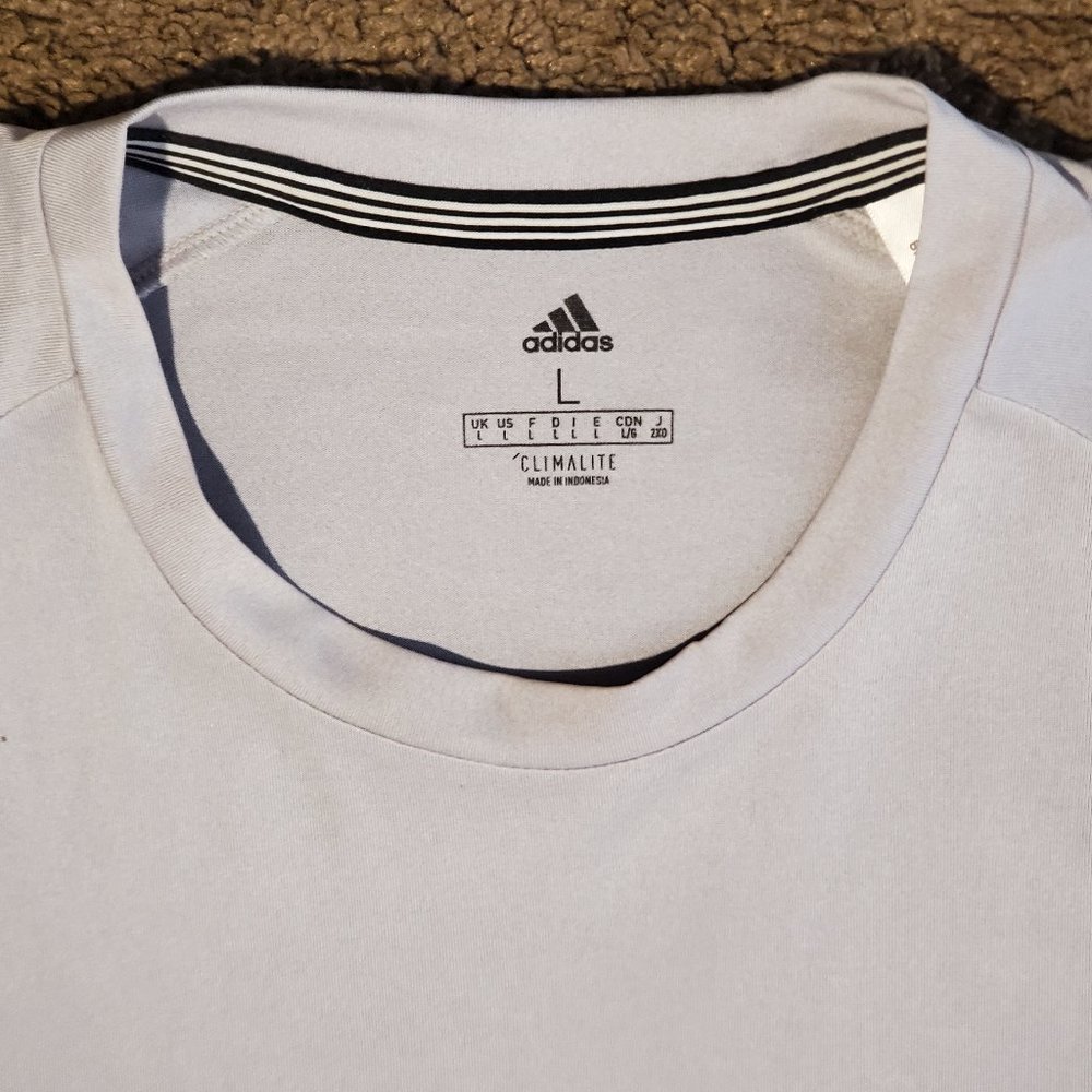 Men Adidas T shirt - Picture 2 of 2